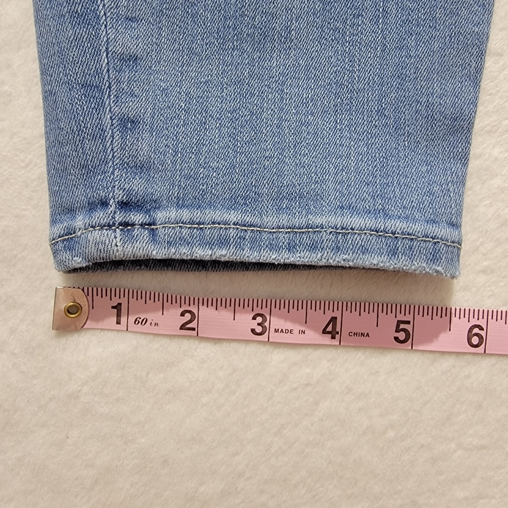 Good American Light Blue High-Rise Skinny Jeans - Picture 13 of 13